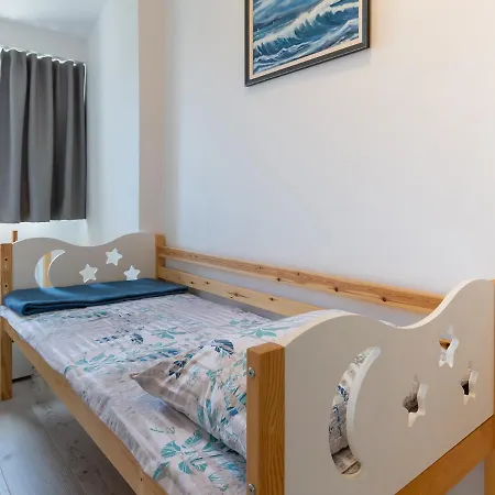 Amoroso 200m From Sea