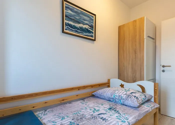 Amoroso 200m From Sea Апартаменти Пореч