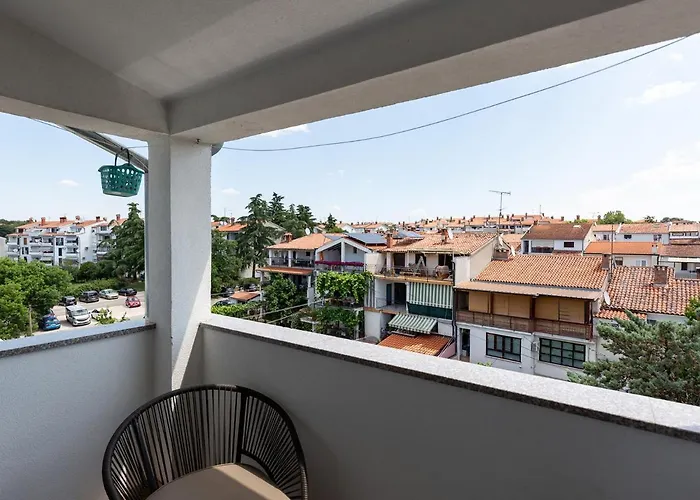 Amoroso 200m From Sea Пореч