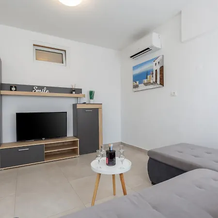 Amoroso 200m From Sea * Poreč